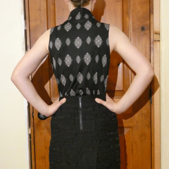 High neck blouse (size small) - Picture 2 of 3